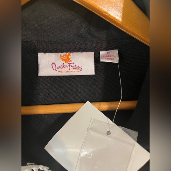 Quacker Factory Womens Black Sleeveless Zip-Up Vest Pockets Size M NWT - Picture 4 of 11